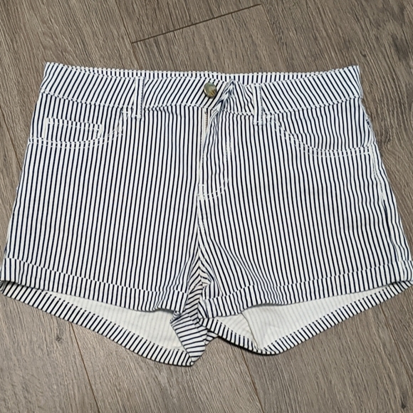 H&M Pants - LAST CHANCE striped shorts